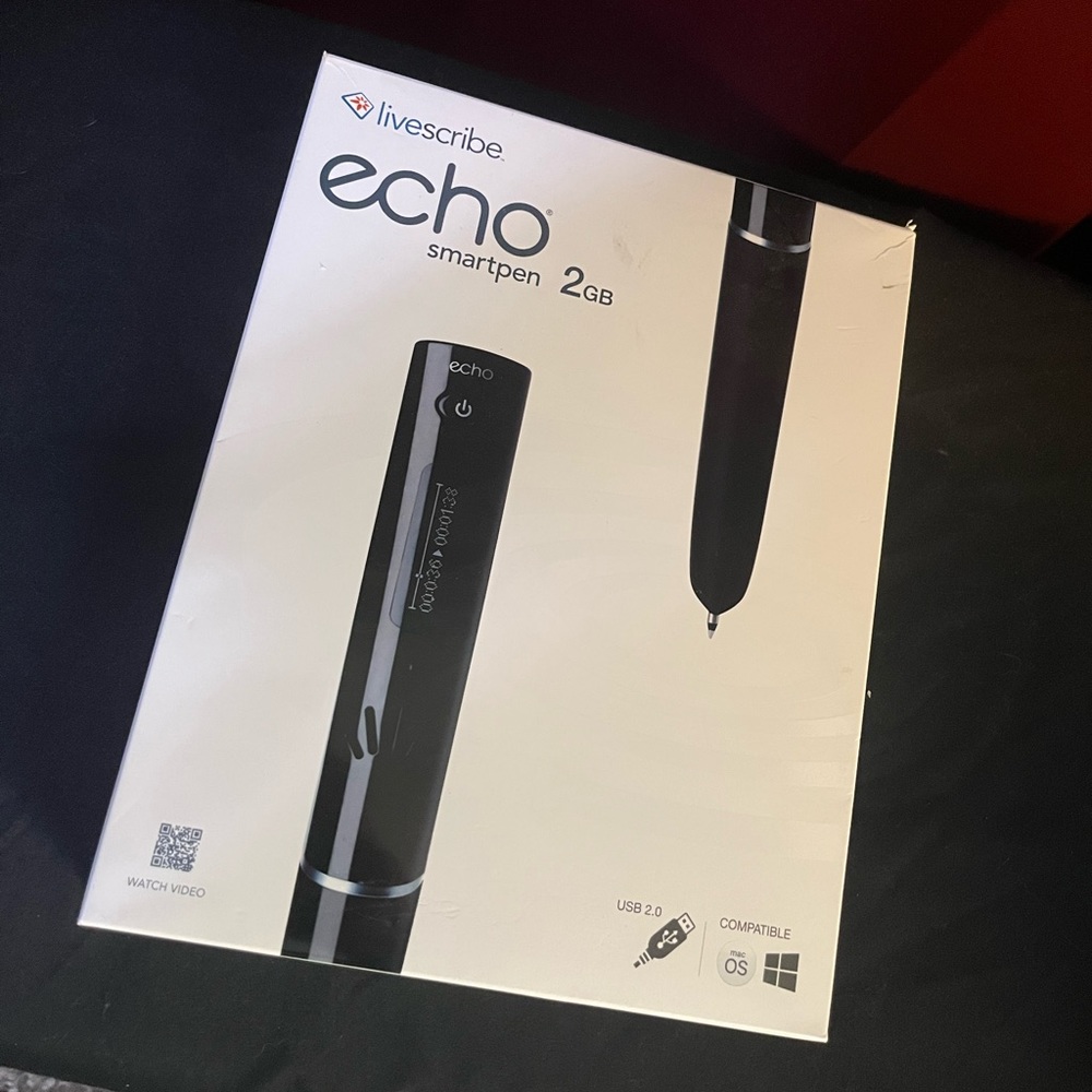Livescribe Echo Smart pen 2GB and notebook bundle